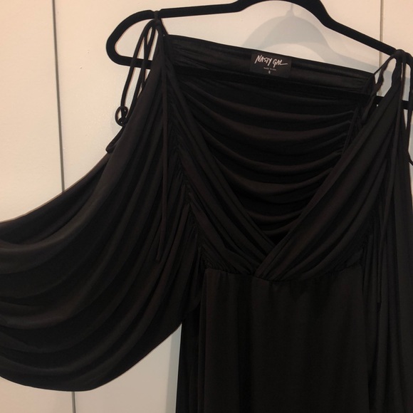 Nasty Gal Dresses & Skirts - Open Balloon Sleeve Dress Nasty Gal Dresses & Skirts - Open Balloon Sleeve Dress